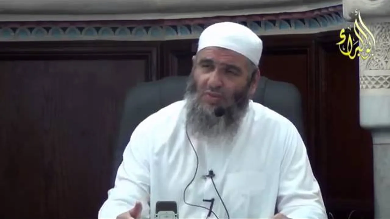 شرح صحيح مسلم 15 10 2015  للشيخ مشهور بن حسن آل سلمان
