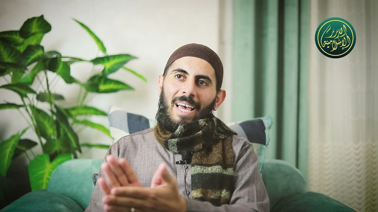 ما حكم إعطاء زكاة الفطر على شكل سلات غذائية من قِبل جمعيات خيرية أو ما شابه؟ الشيخ خباب الحمد